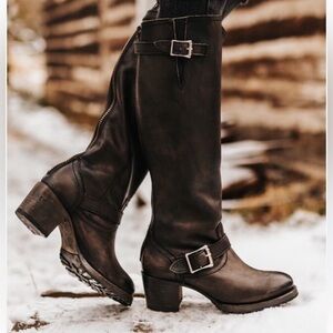 Freebird tall knee boots Cody size 7 zipper back heeled brown boots boho moto